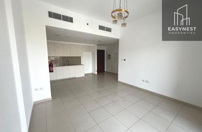Apartment - 2 Bedrooms - 2 Bathrooms for sale in Hayat Boulevard 2A - Hayat Boulevard 2 - Hayat Boulevard - Town Square - Dubai