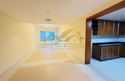 Apartment - 3 Bedrooms - 3 Bathrooms for rent in 21st Century Tower - Sheikh Zayed Road - Dubai