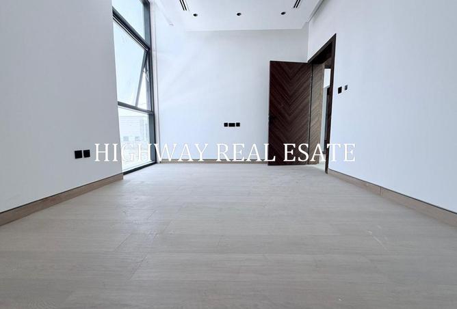 142391017 - Property Image 2