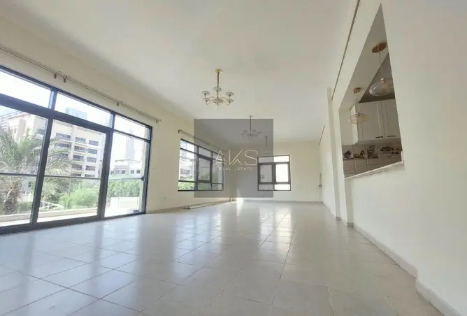 129743601 - Property Image 2
