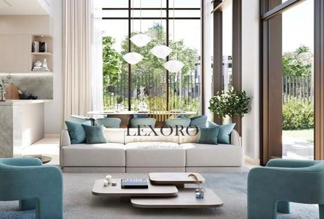 Walking to Lagoon | Genuine Resale 3B2 | Op+DLD
