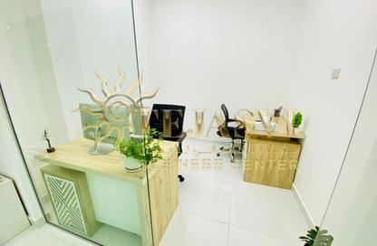 Office Space - Studio - 1 Bathroom for rent in Red Avenue - Al Garhoud - Dubai