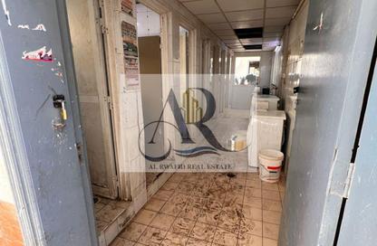 سكن عمال - استوديو - 8 حمامات للايجار في المنطقة الصناعية رقم 3 - المنطقة الصناعية بالشارقة - الشارقة
