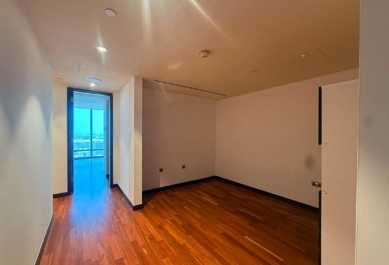 Iconic Address |City Views| Private Maid Entrance photo 19