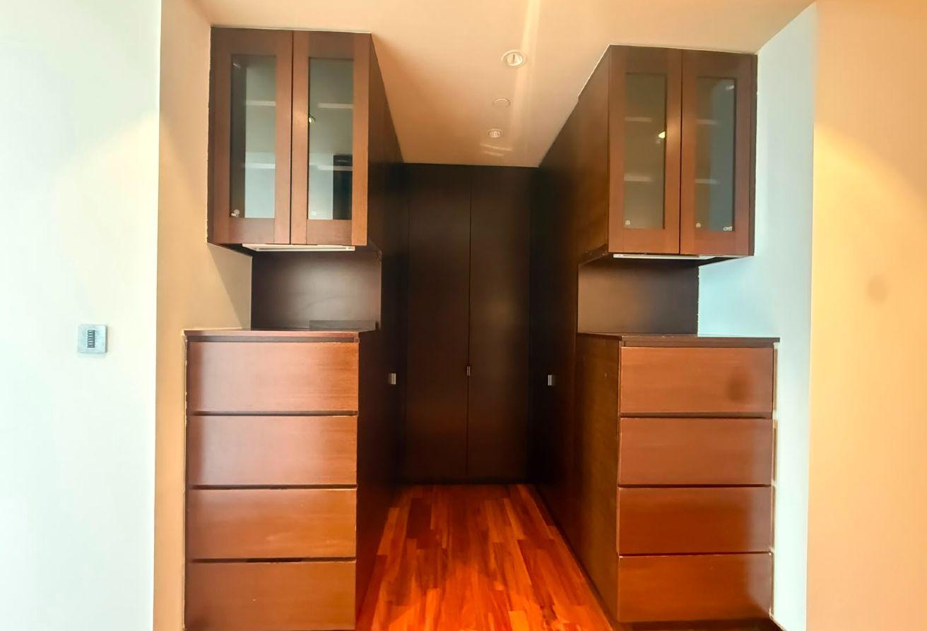 Iconic Address |City Views| Private Maid Entrance photo 16