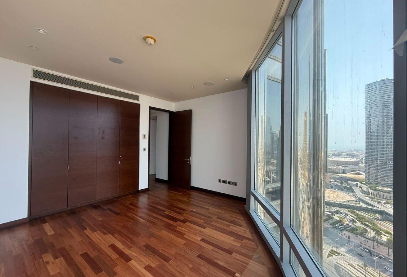 Iconic Address |City Views| Private Maid Entrance photo 10