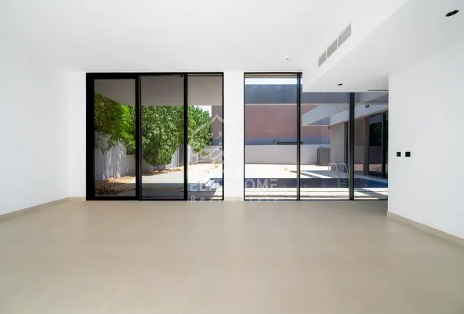 156037023 - Property Image 2