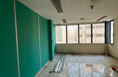 Co-working space - Studio - 1 for rent in Al Marwa Tower 1 - Al Marwa Towers - Cornich Al Buhaira - Sharjah