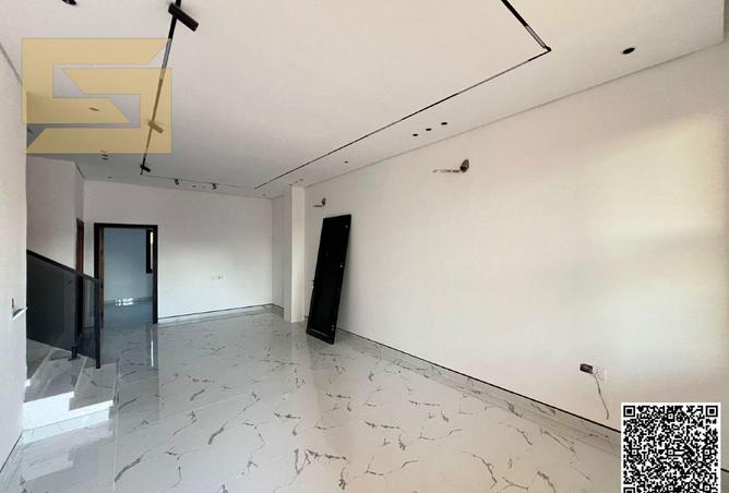 76180263 - Property Image 3