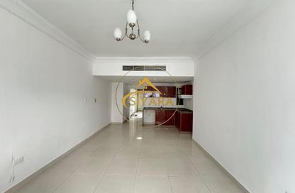 Apartment - Studio - 1 for rent in Al Khan Corniche - Al Khan - Sharjah Apartment - Studio - 1 for rent in Al Khan Corniche - Al Khan - Sharjah