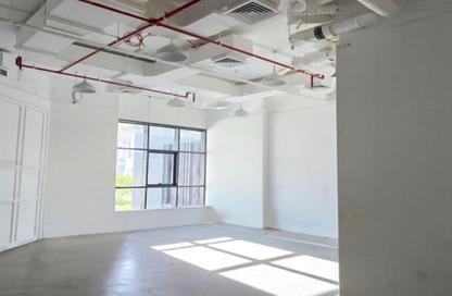 Office Space - Studio - 1 Bathroom for sale in SOL Bay - Business Bay - Dubai