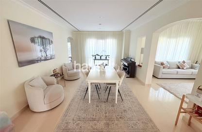 Villa - 5 - 5 for rent in Meadows 6 - Meadows - Dubai Villa - 5 - 5 for rent in Meadows 6 - Meadows - Dubai