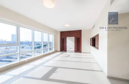 شقة - 2 غرف نوم - 2 حمامات للايجار في جولدن ساندز - البرشاء 1 - البرشاء - دبي