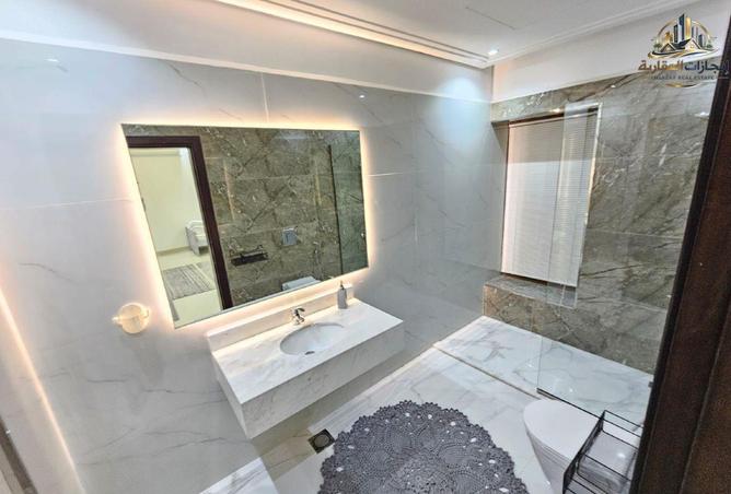 105107692 - Property Image 3