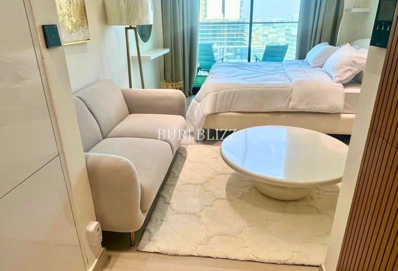 Fully Furnished Studio | Road View | High Floor photo 4