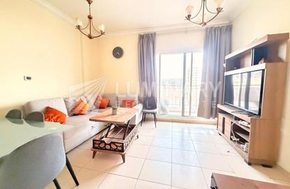 Apartment - 1 Bedroom - 1 Bathroom for rent in Mazaya 13 - Queue Point - Liwan - Dubai