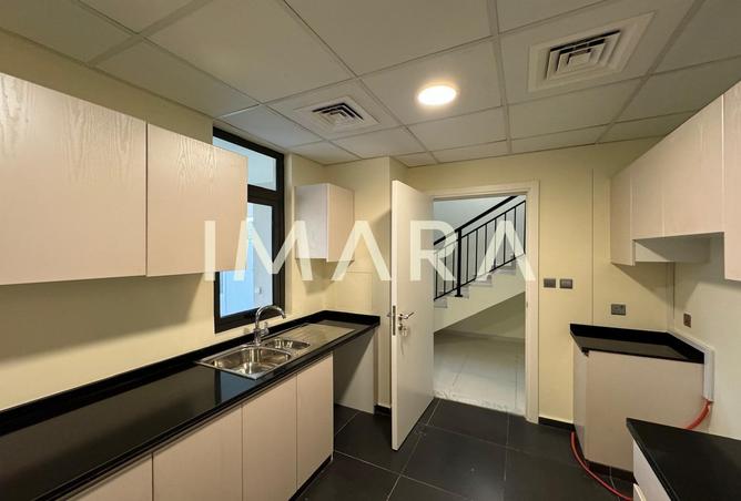 70275550 - صورة العقار 3