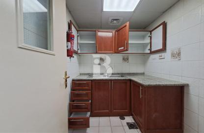 Office Space - Studio - 1 Bathroom for rent in Al Neem Tower - Khalifa Street - Abu Dhabi
