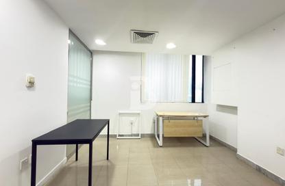Office Space - Studio - 1 Bathroom for rent in Al Neem Tower - Khalifa Street - Abu Dhabi