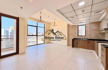 Apartment - 1 - 2 for rent in Rose Building - Al Jaddaf - Dubai Apartment - 1 - 2 for rent in Rose Building - Al Jaddaf - Dubai