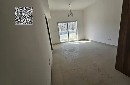 شقة - 1 حمام للبيع في قرية الأميرة - عجمان