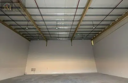 Warehouse - Studio - 1 Bathroom for rent in Umm Al Thuoob - Umm Al Quwain
