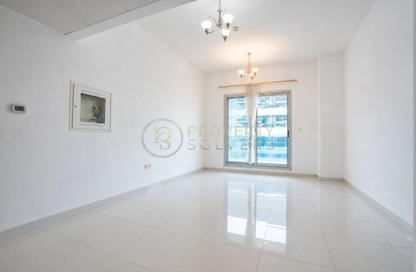 شقة - 2 - 3 للايجار في مساكن النخبة رقم 3 - مساكن النخبة الرياضية - مدينة دبي الرياضية - دبي