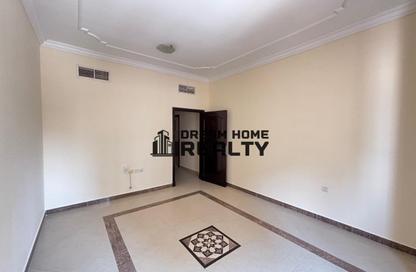 Apartment - 2 Bedrooms - 2 Bathrooms for rent in Al Khan 5 building - Al Khan - Sharjah