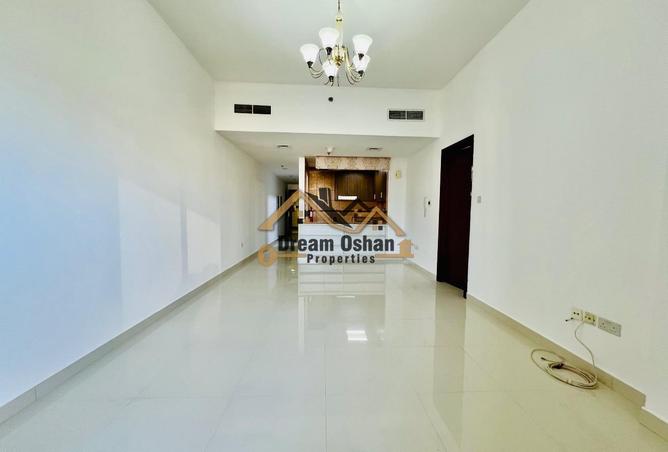100433023 - Property Image 2