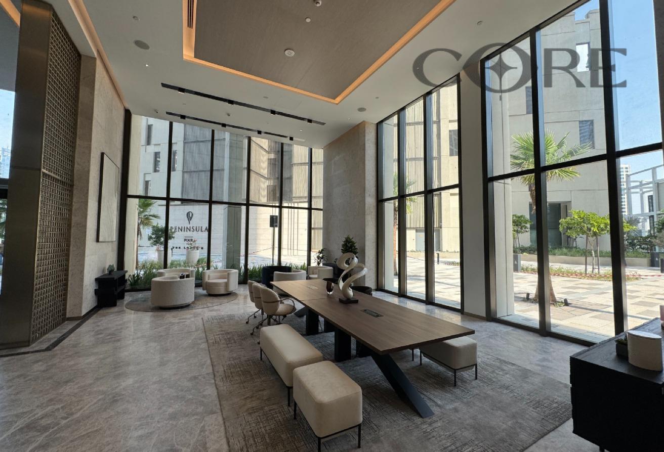 READY TO MOVE IN | CORNER UNIT | CANAL VIEW photo 17