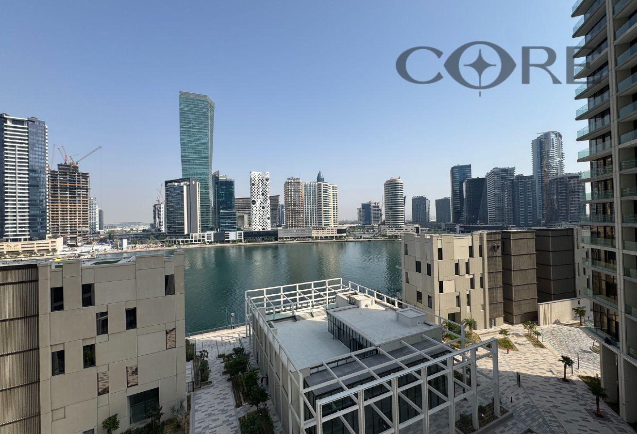 READY TO MOVE IN | CORNER UNIT | CANAL VIEW photo 24