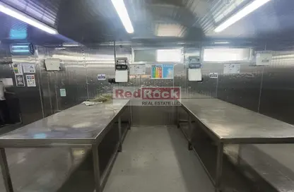 Warehouse - Studio - 2 Bathrooms for rent in Dubai Investment Park 2 (DIP 2) - Dubai Investment Park (DIP) - Dubai