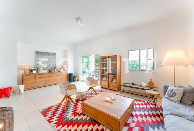 77366731 - Property Image 2