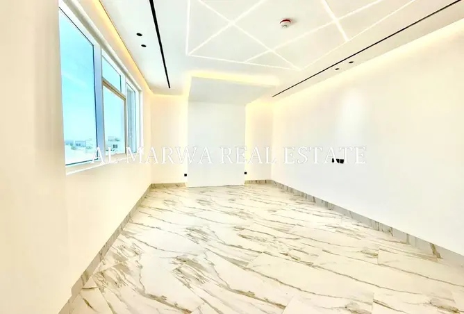 156051029 - Property Image 2