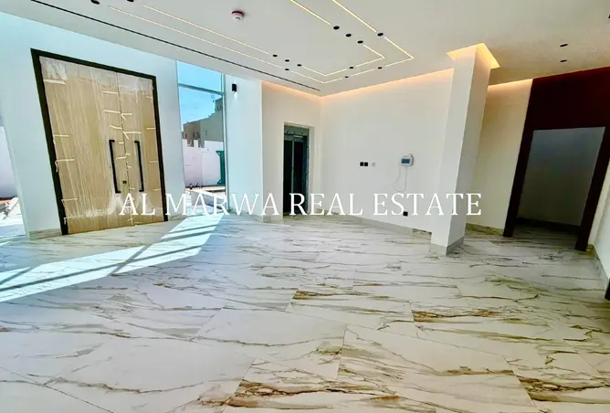156051029 - Property Image 3