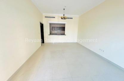Apartment - 1 Bedroom - 2 Bathrooms for rent in Skyline 1 - International City Phase 2 - Al Warsan 4 - Al Warsan - Dubai