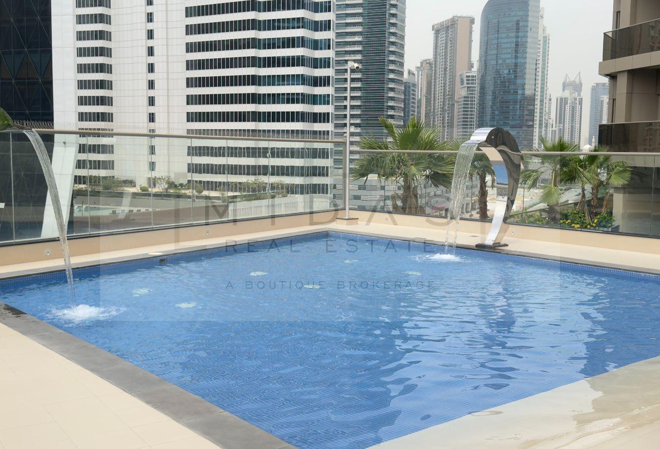 Brand New I Canal Views I 12 cheques photo 16