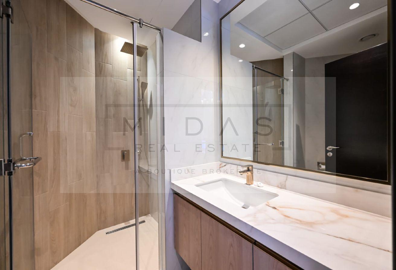 Brand New I Canal Views I 12 cheques photo 7