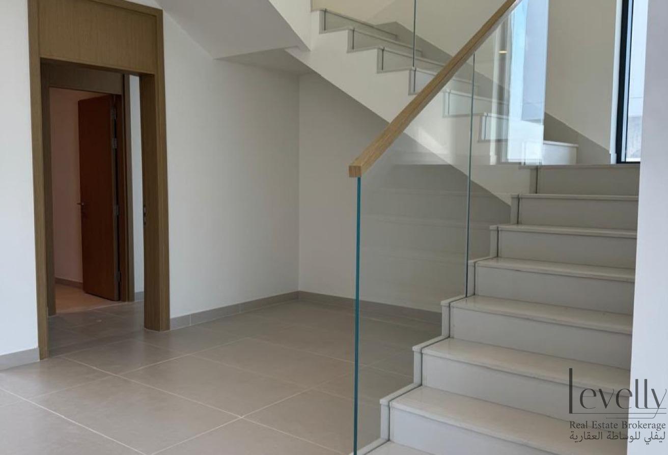 Vastu-Compliant|Luxury 5BR + Maid| Large Plot photo 6