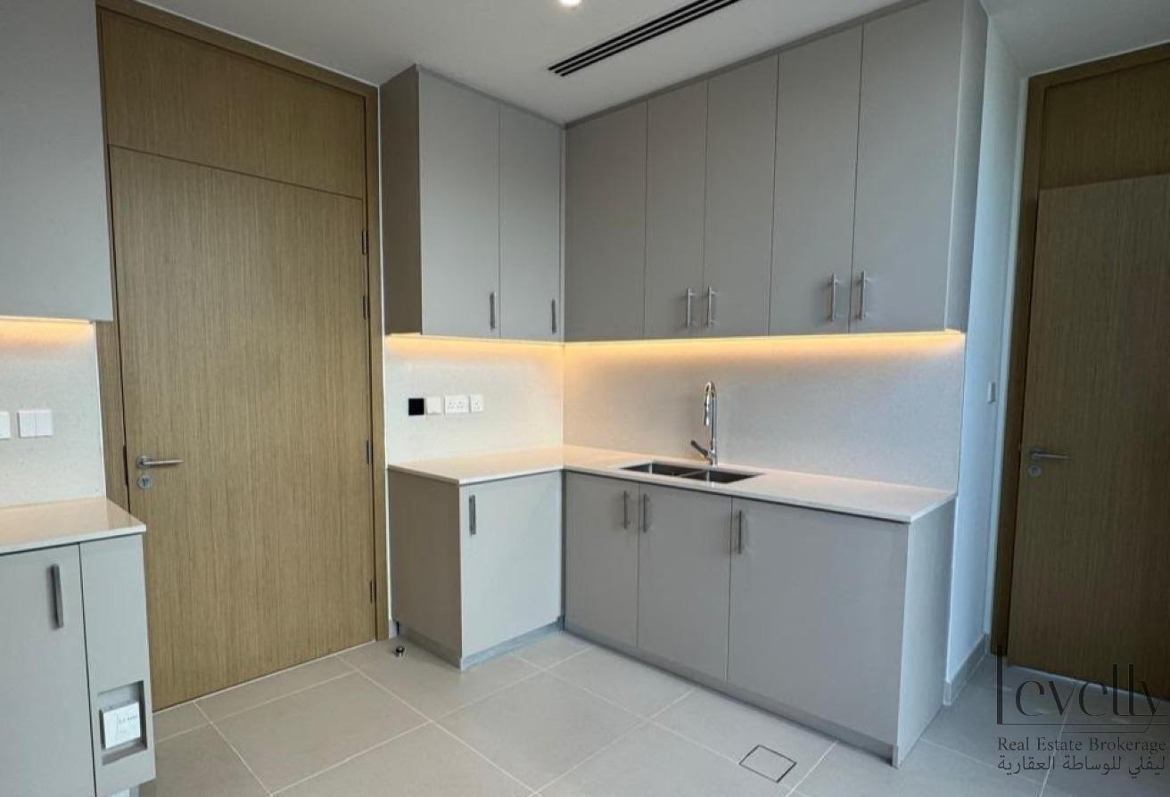 Vastu-Compliant|Luxury 5BR + Maid| Large Plot photo 10