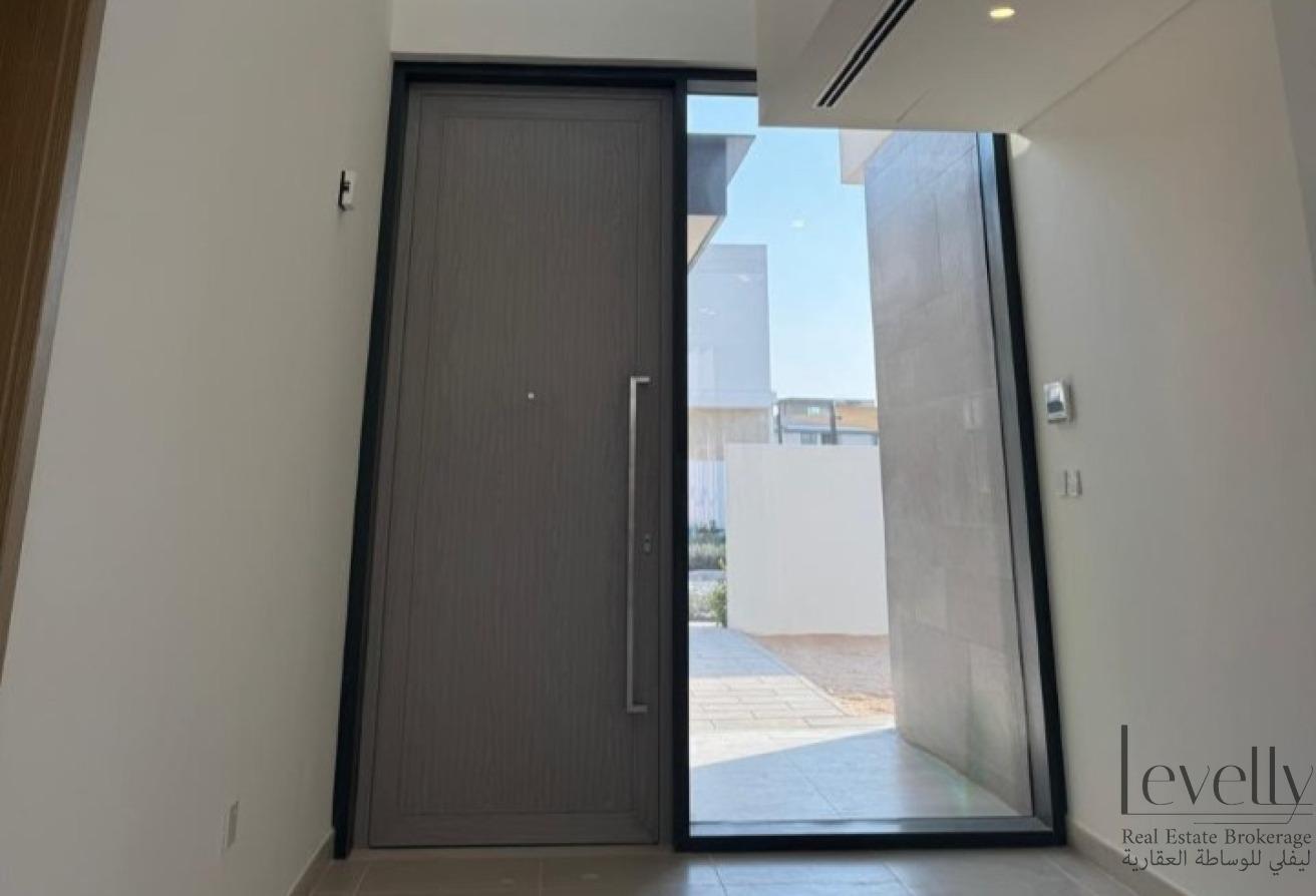Vastu-Compliant|Luxury 5BR + Maid| Large Plot photo 12
