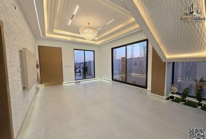 76990522 - Property Image 3