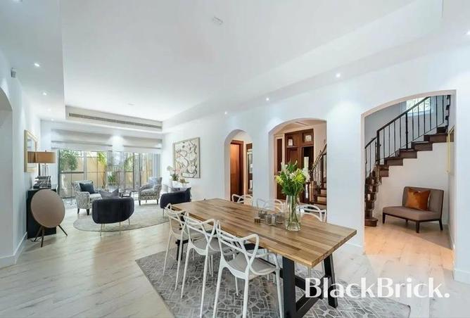 75402531 - Property Image 3