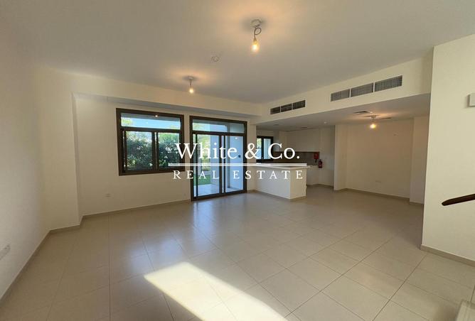 70277386 - صورة العقار 2