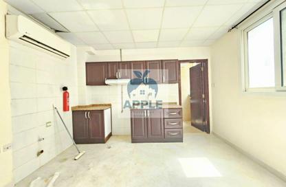 Apartment - Studio - 1 for rent in Muwailih Building - Muwaileh - Sharjah