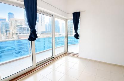 Apartment - 2 Bedrooms - 2 Bathrooms for rent in Cascades Tower - Dubai Marina - Dubai