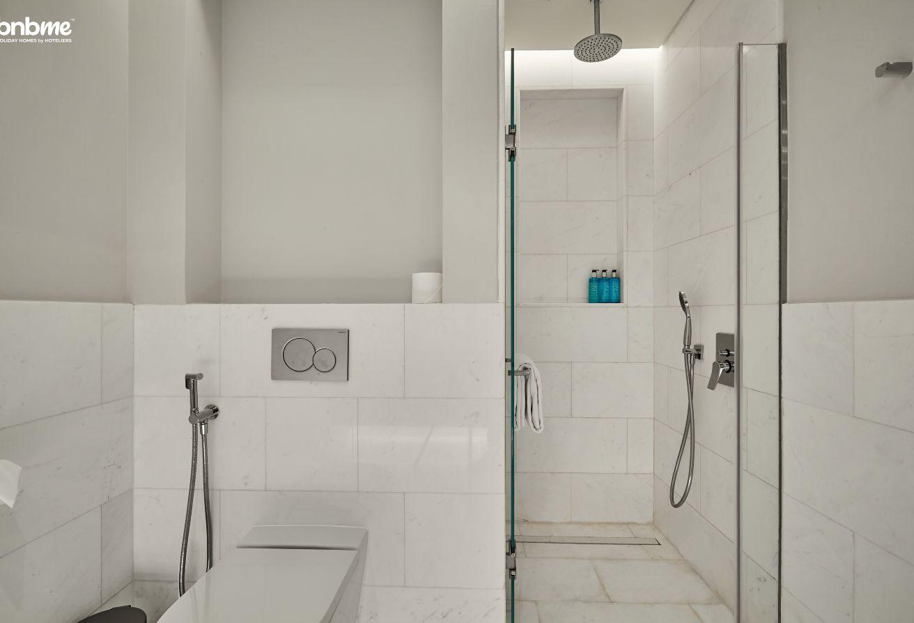 Palm Tower Studio | Furnished | Panoramic Sea View photo 3