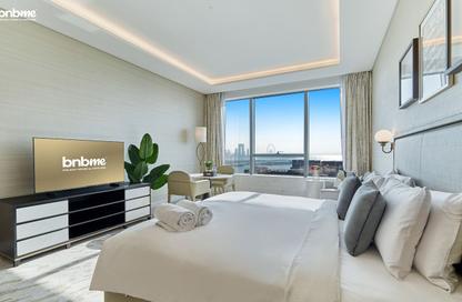Apartment - Studio - 1 for rent in The Palm Tower - Palm Jumeirah - Dubai
