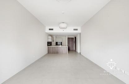 Apartment - 2 - 3 for rent in SOL Avenue - Business Bay - Dubai