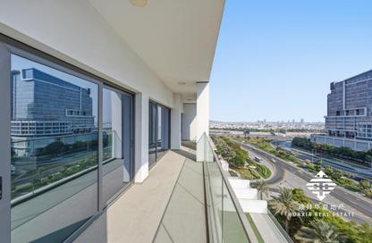 Apartment - 2 - 3 for rent in SOL Avenue - Business Bay - Dubai